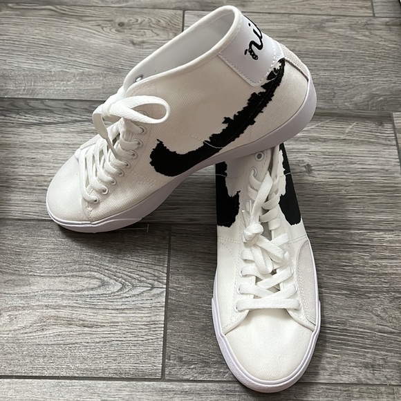 Nike SB BLZR COURT SNEAKERS - Picture 3 of 8